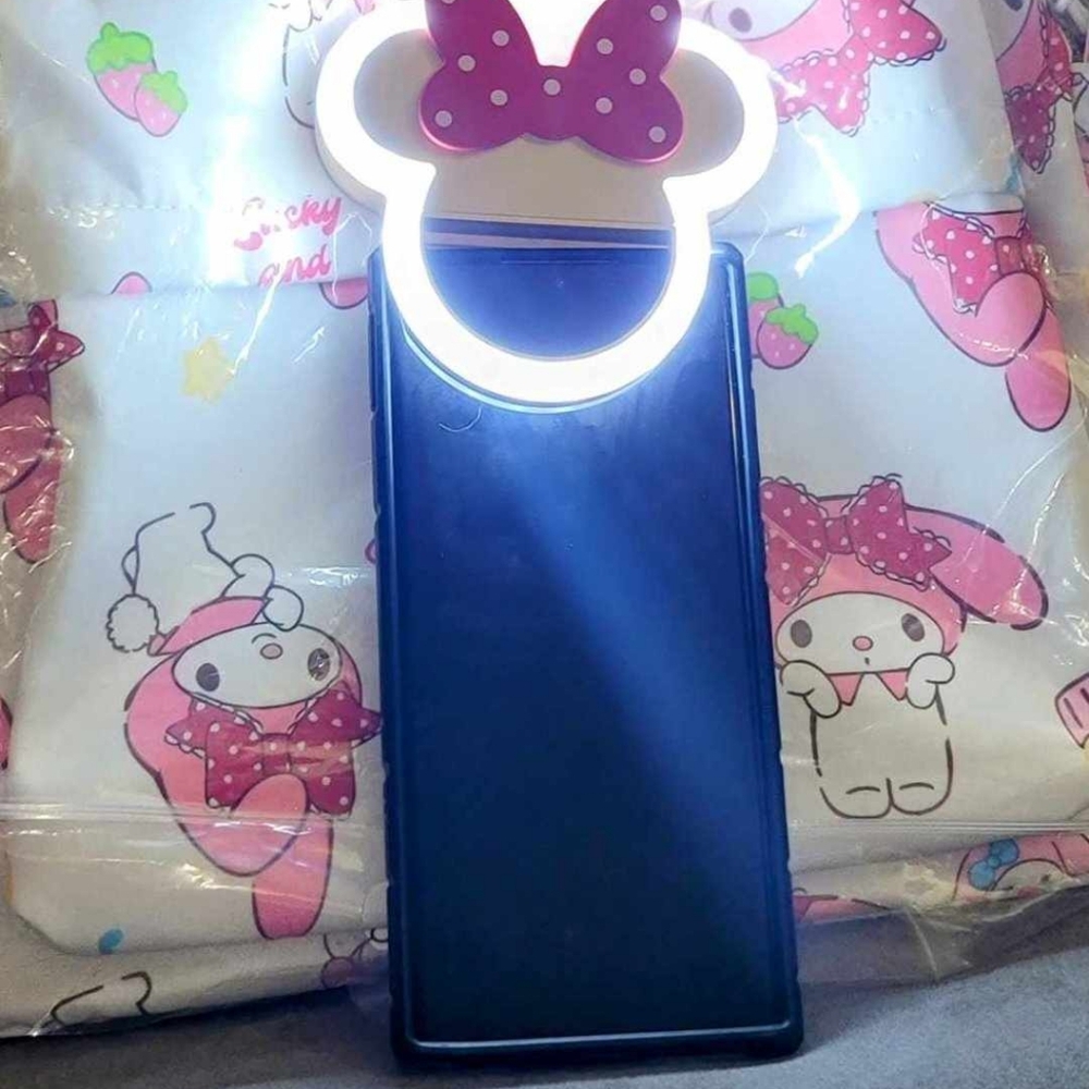 Minnie Mouse selfie led light. Brand new